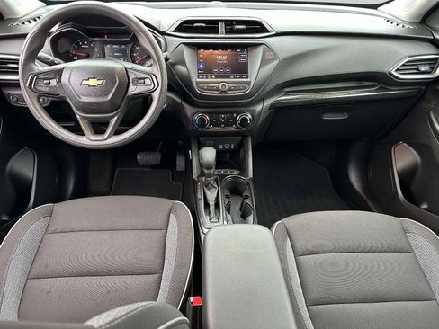 Certified 2022 Chevrolet TrailBlazer LT w/ Driver Confidence Package image 12