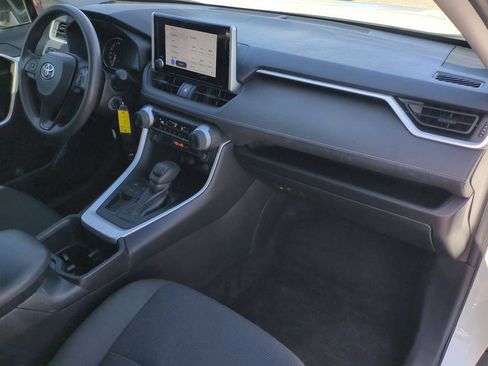 Used 2024 Toyota RAV4 LE image 28