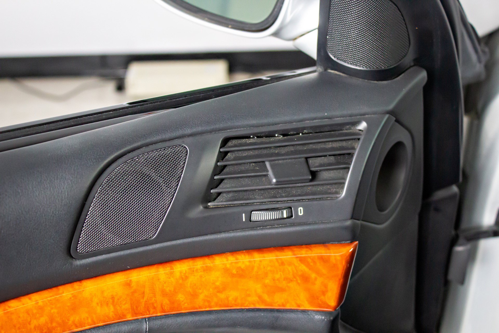 Used 2002 BMW M5 RWD image 32