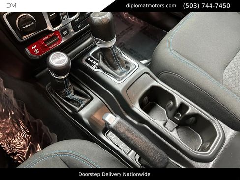 Used 2023 Jeep Wrangler Unlimited Rubicon 4xe w/ Steel Bumper Group image 31