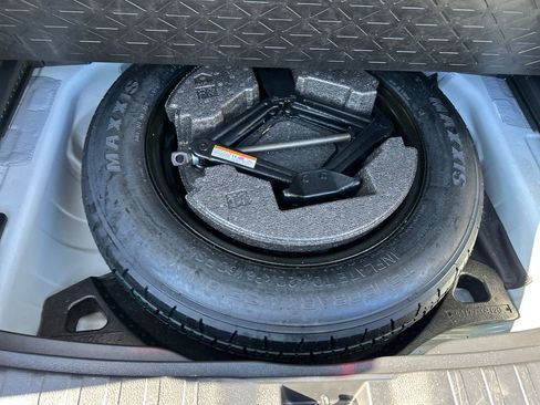 Used 2025 Toyota RAV4 LE image 27