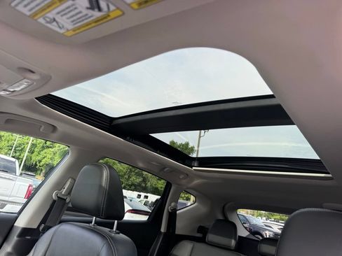 Used 2018 Nissan Murano Platinum w/ Cargo Package FWD image 14