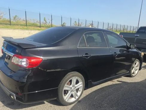 Used 2013 Toyota Corolla S w/ Premium Pkg FWD image 3