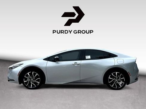 New 2026 Toyota Prius Plug-In Hybrid FWD image 5