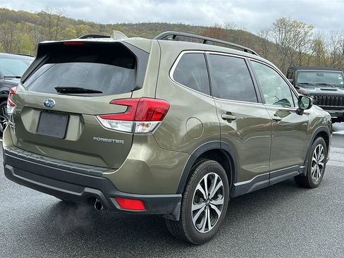 Certified 2022 Subaru Forester Limited image 4