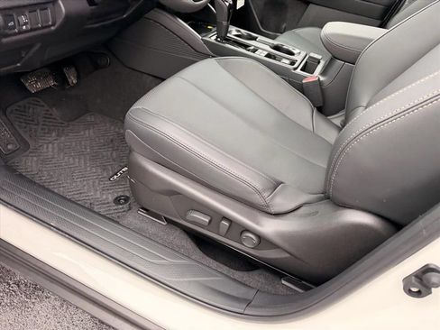 New 2026 Subaru Outback Limited AWD/4WD image 10