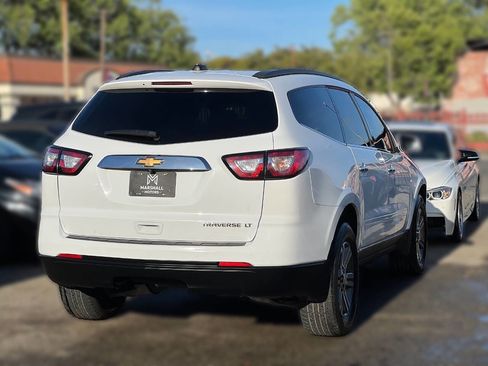 Used 2016 Chevrolet Traverse LT FWD image 4
