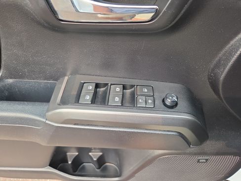 Certified 2020 Toyota Tacoma TRD Off-Road w/ TRD Premium Off Road Package AWD/4WD image 30