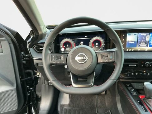 New 2026 Nissan Kicks SR image 13