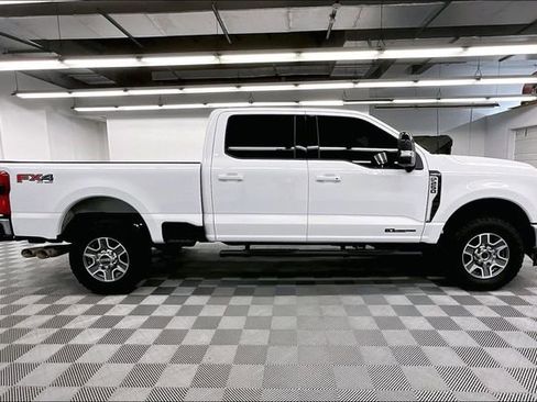Used 2024 Ford F250 Lariat w/ FX4 Off-Road Package AWD/4WD image 14
