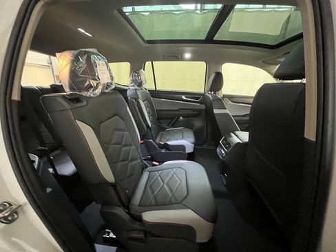 New 2026 Volkswagen Atlas Peak Edition AWD/4WD image 24