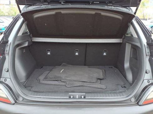 Used 2023 Hyundai Kona SEL w/ Cargo Package image 6