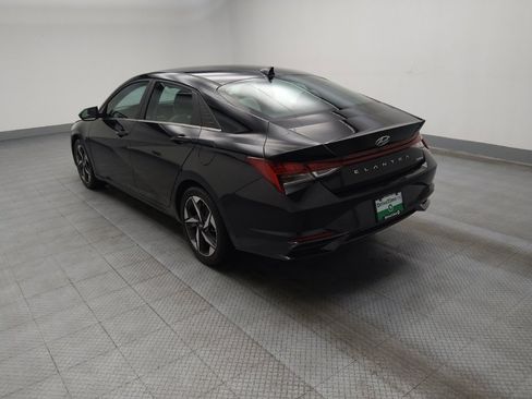 Used 2023 Hyundai Elantra Limited image 5