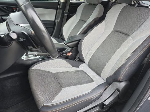 Used 2019 Subaru Crosstrek 2.0i Premium w/ Eyesight System image 22