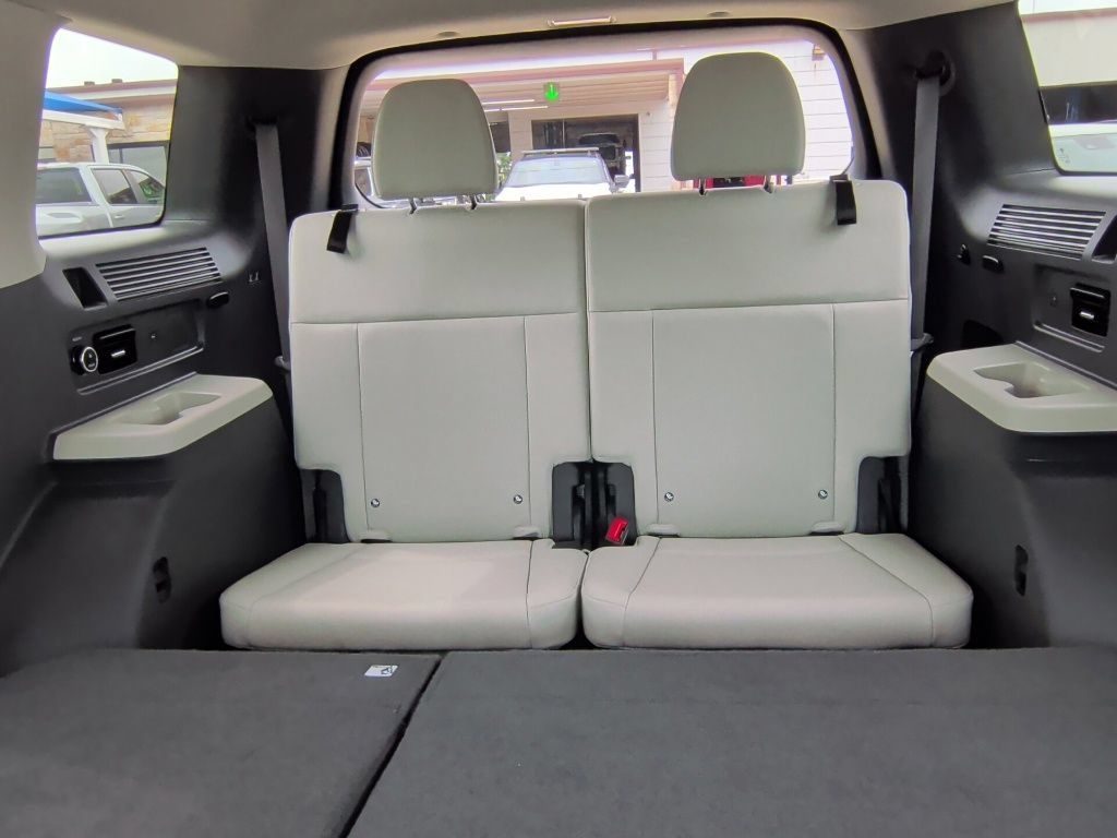 Used 2026 Hyundai Santa Fe SEL FWD image 34