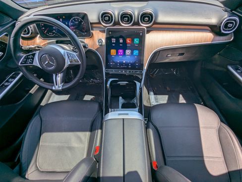 Used 2025 Mercedes-Benz C 300 Sedan image 12