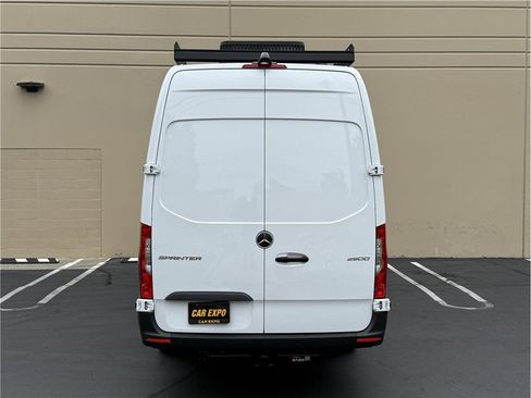 Used 2020 Mercedes-Benz Sprinter 2500 image 5