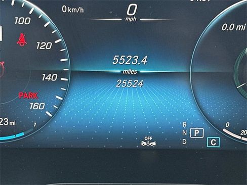 Used 2023 Mercedes-Benz GLC 300 4MATIC Coupe image 21