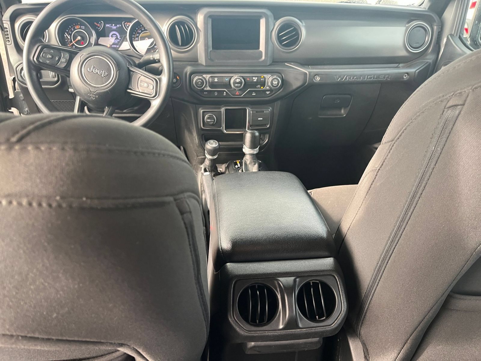 Used 2023 Jeep Wrangler Unlimited Sport AWD/4WD image 37