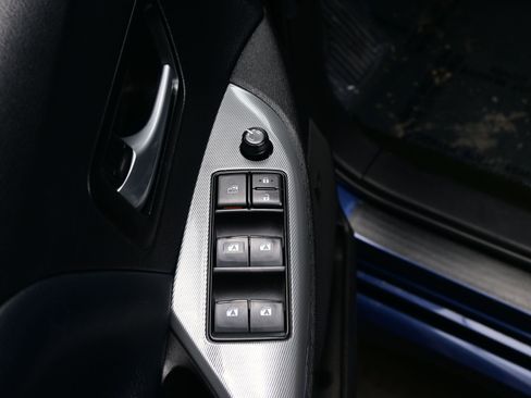 Used 2019 Toyota Sienna SE w/ SE Preferred Package image 10