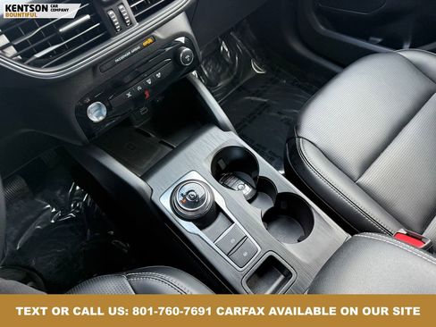 Used 2025 Ford Escape Platinum image 25