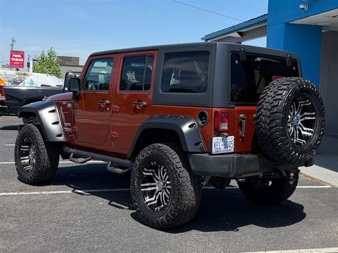 Used 2014 Jeep Wrangler Unlimited Sport w/ Quick Order Package 24S AWD/4WD image 7
