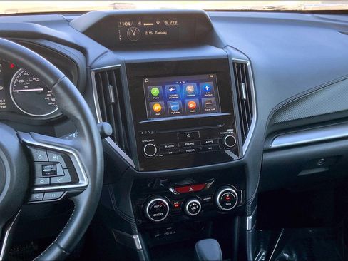 Used 2020 Subaru Forester Premium image 6