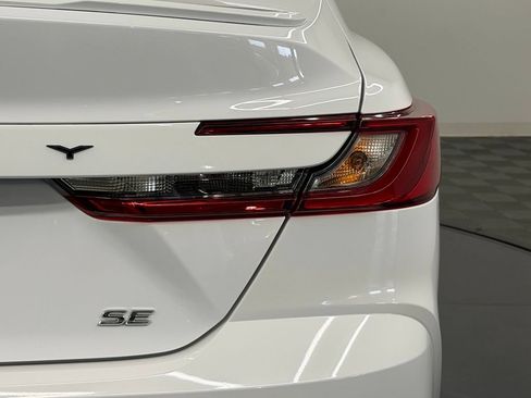Used 2026 Toyota Camry SE FWD image 14
