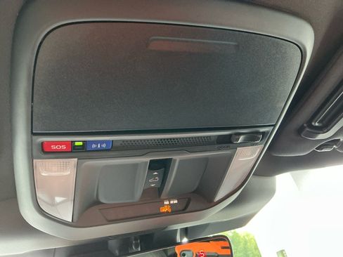 Certified 2025 Subaru Forester Premium image 32