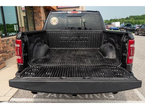 Used 2022 RAM 1500 Laramie AWD/4WD image 30