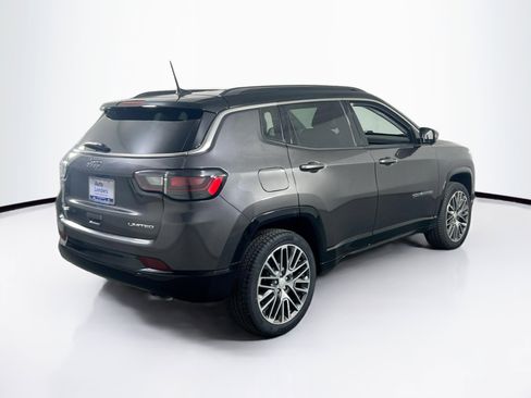 Used 2022 Jeep Compass Limited w/ Elite Group image 5