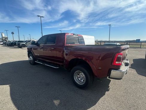 Used 2019 RAM 3500 Limited image 3