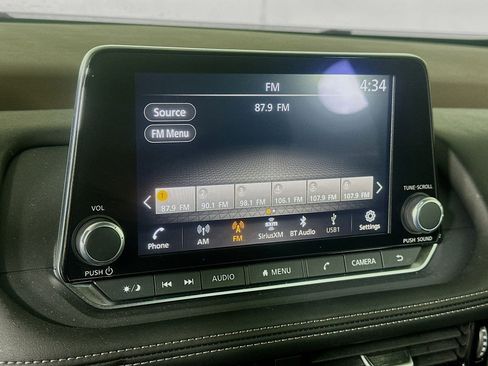 Used 2023 Nissan Rogue SL AWD/4WD image 19