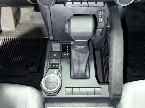 Used 2026 Toyota Tacoma SR5 AWD/4WD image 30