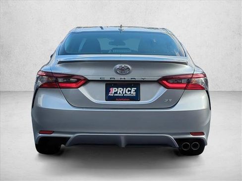 Used 2024 Toyota Camry SE image 6