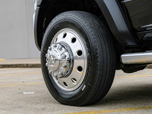 Used 2022 RAM 5500 Tradesman w/ Chrome Appearance Group image 50