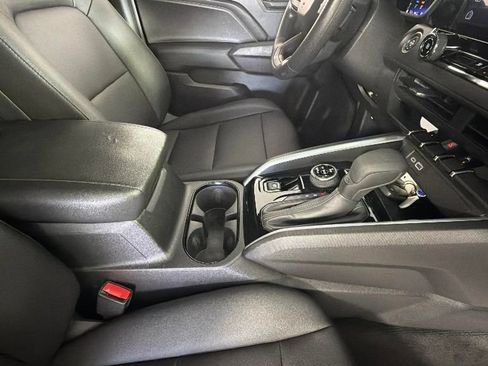 Certified 2023 Chevrolet Colorado Trail Boss w/ Advanced Trailering Package AWD/4WD image 34