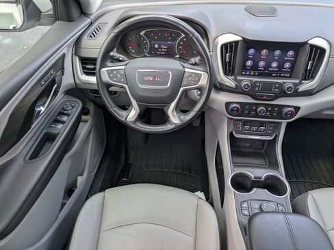 Used 2021 GMC Terrain SLT w/ Infotainment Package II FWD image 16