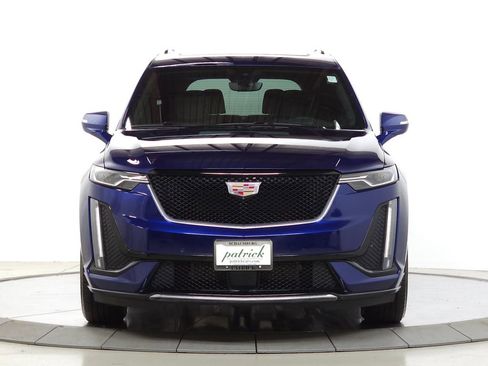 Used 2024 Cadillac XT6 Sport w/ Technology Package AWD/4WD image 2