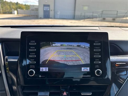 Used 2024 Toyota Camry LE image 28