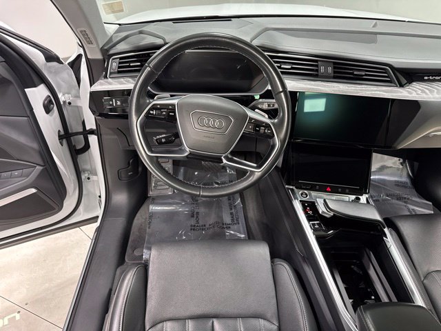 Used 2024 Audi Q8 e-tron Prestige w/ Prestige Package AWD/4WD image 17