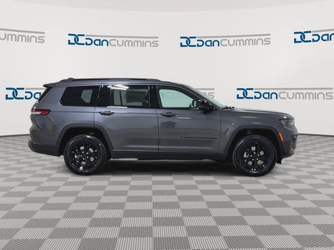 New 2026 Jeep Grand Cherokee L 4WD image 2