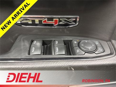 Used 2022 GMC Sierra 1500 AT4X image 23