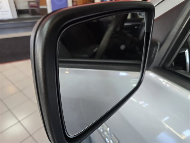 Used 2020 RAM 1500 Classic SLT AWD/4WD image 26