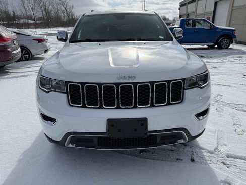 Used 2018 Jeep Grand Cherokee Limited image 2