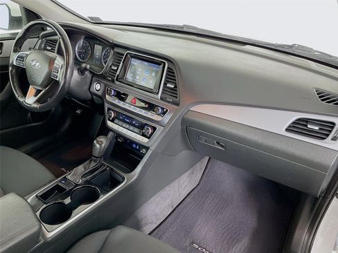 Used 2019 Hyundai Sonata SEL FWD image 32