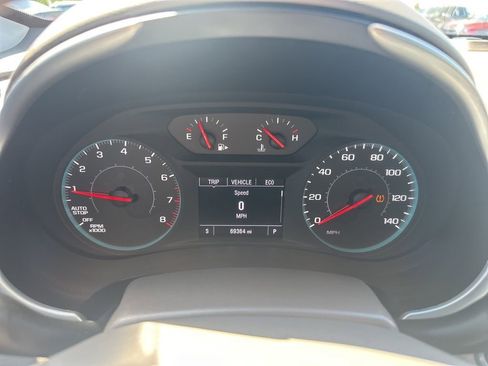 Used 2023 Chevrolet Malibu LT w/ Driver Confidence Package FWD image 2