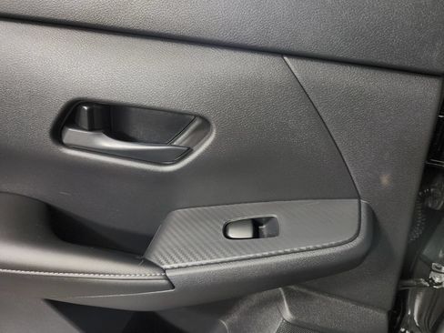 Certified 2025 Nissan Sentra SV w/ Trunk Package FWD image 17