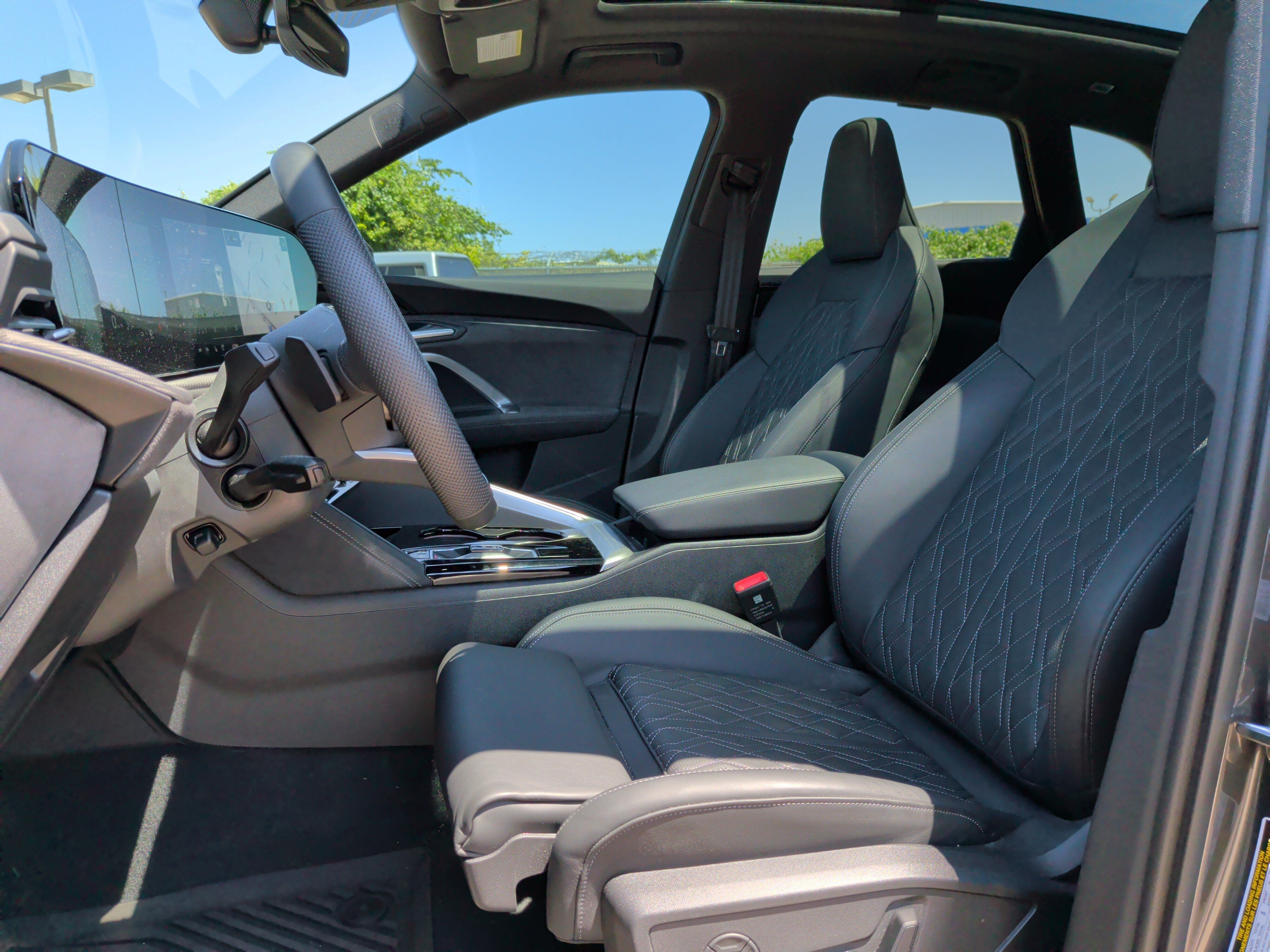 Certified 2025 Audi SQ5 Premium Plus AWD/4WD image 16
