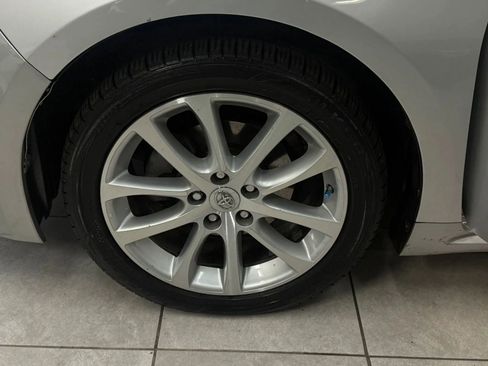 Used 2013 Toyota Avalon XLE Touring FWD image 39